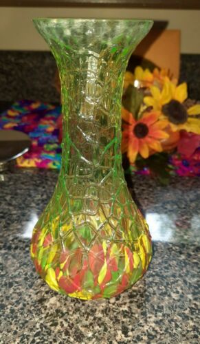 Kralik Vaseline Threaded Confetti Glass Vase 7"